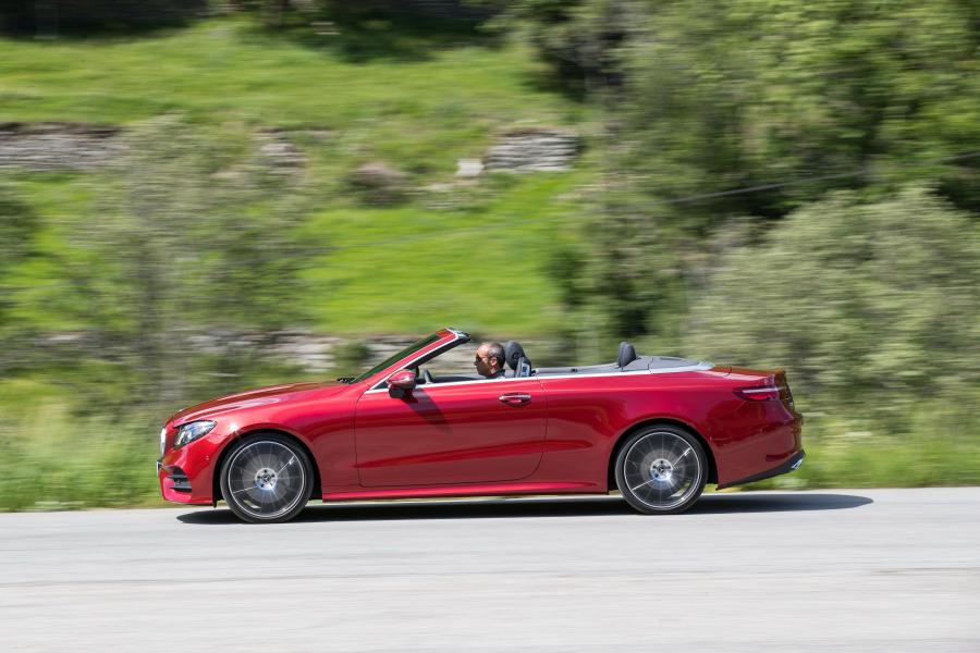  Mercedes-Benz E300 AMG Line Cabriolet 2017 года  (WW) (фото 24 из 32)